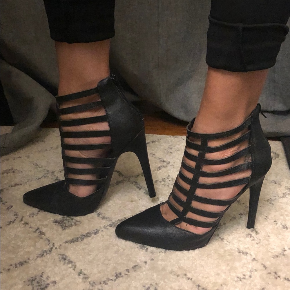 ⚡️Sale⚡️Black Cage Stiletto Booties - Picture 8 of 8